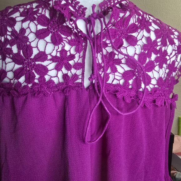 Shein Fit+ Berry Purple Crochet Floral Neck Tank Cami Size 28/30 - Picture 6 of 7